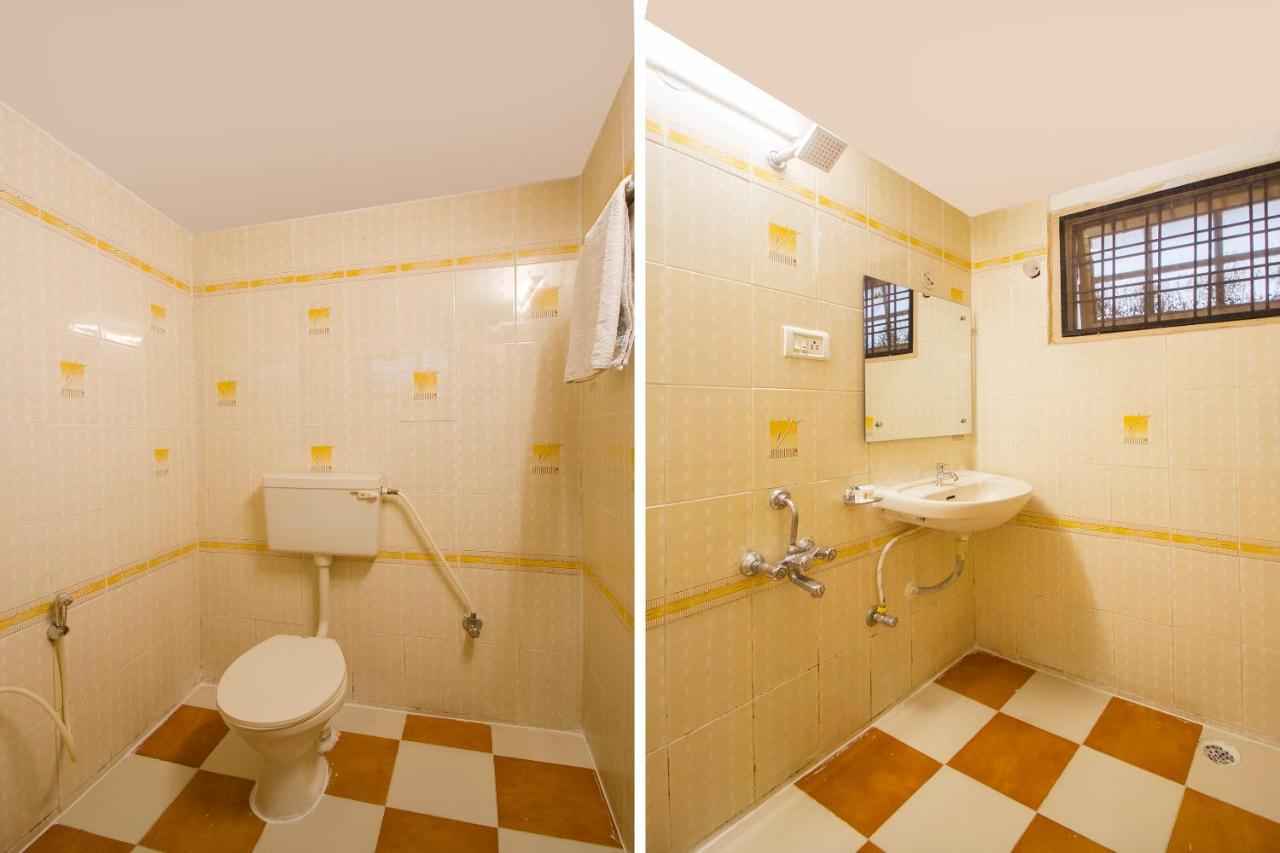 Vaccinated Staff - Oyo 11400 The Down Town Suites Haïdarabad Extérieur photo