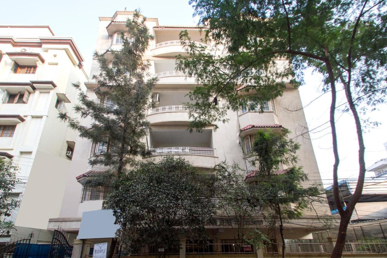 Vaccinated Staff - Oyo 11400 The Down Town Suites Haïdarabad Extérieur photo